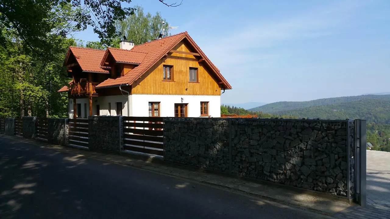 Bed and Breakfast Uroczysko Starych Sztolni à Szklarska Poreba Couette-café